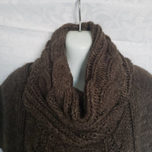 ROOTS Knit moss green/brown cowlick sweater/top Size  Small - Picture 4 of 11